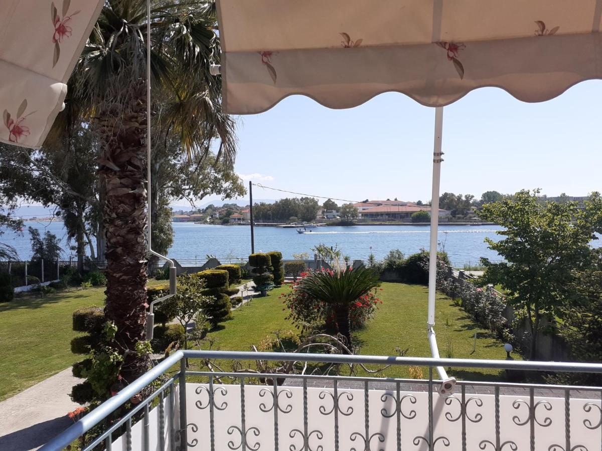 Top Floor On Villa, 3' From Center, By The Sea! Host Is Efi Kwsta Πρέβεζα Εξωτερικό φωτογραφία