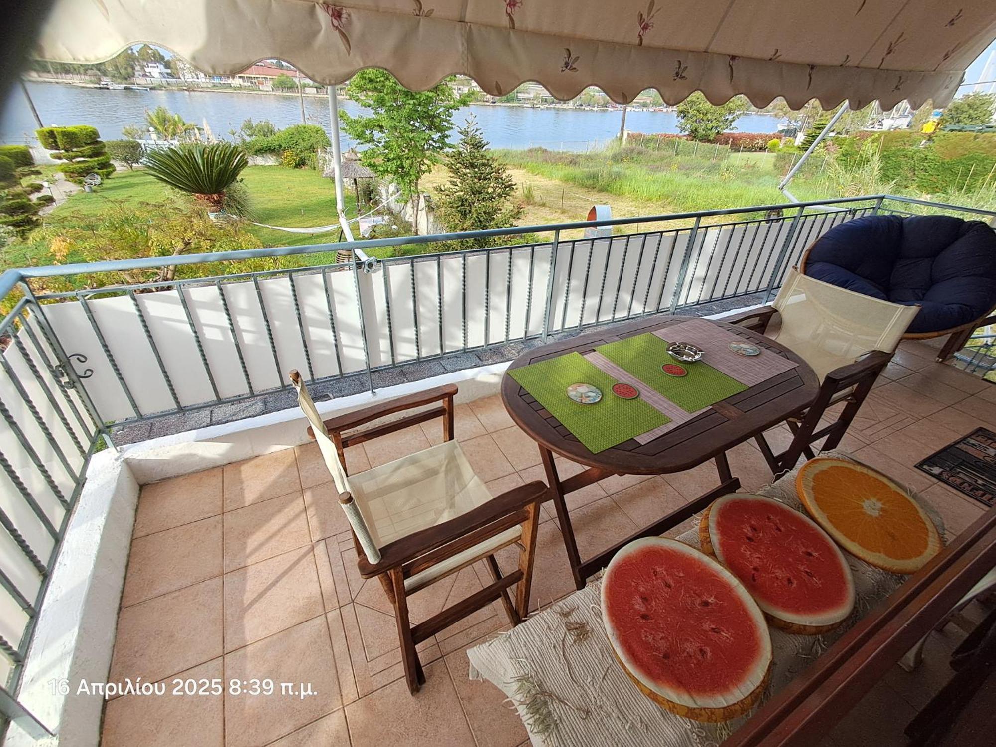 Top Floor On Villa, 3' From Center, By The Sea! Host Is Efi Kwsta Πρέβεζα Εξωτερικό φωτογραφία